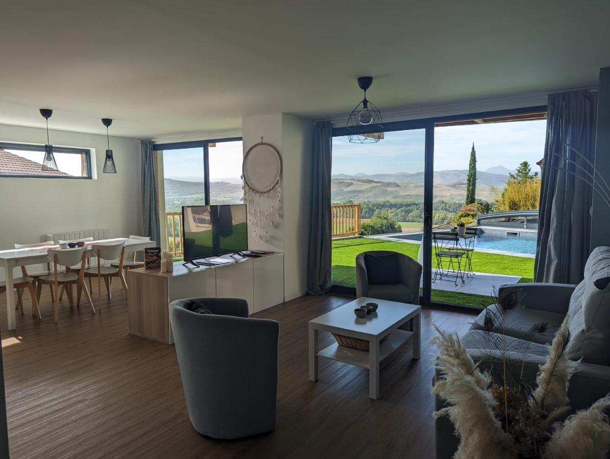 Bienvenue Chez Severine Et Julien Appartement 75M2 Mirefleurs ภายนอก รูปภาพ